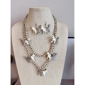 Vintage Carved House Cats Fetish Necklace With Earrings Grey White